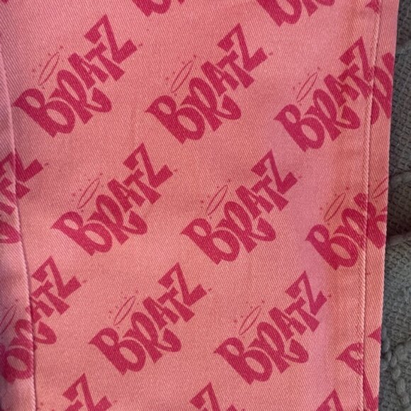 Dolls Kill x Bratz Got Bratitude Mom Jeans NWT - Picture 3 of 4